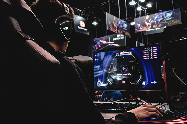 Edge Cloud Gaming as a Service Edge Cloud Gaming as a Service